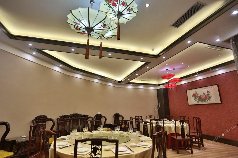Luoyang Grand Hotel Экстерьер фото